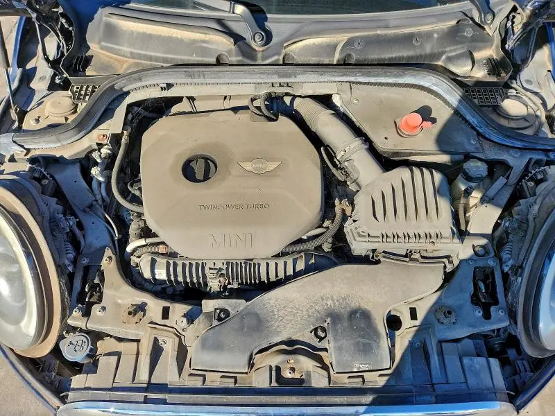 2017 MINI COOPER S  
