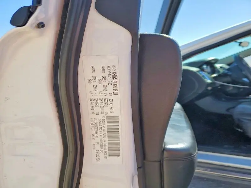 2013 DODGE DURANGO SXT  