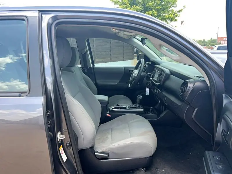 2018 TOYOTA TACOMA SR  