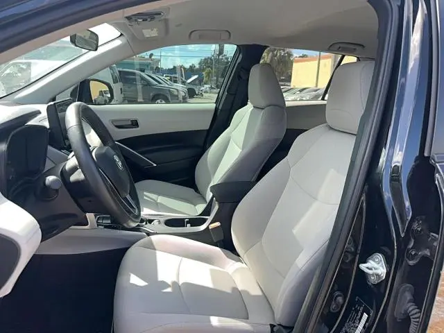 2023 TOYOTA COROLLA CROSS LE  