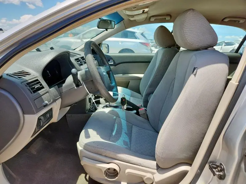 2011 FORD FUSION S  
