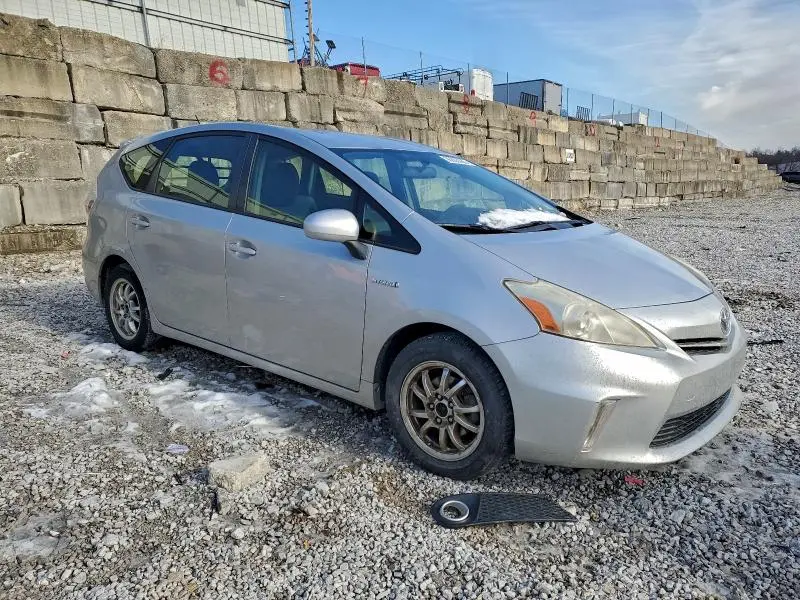 2013 TOYOTA PRIUS V   