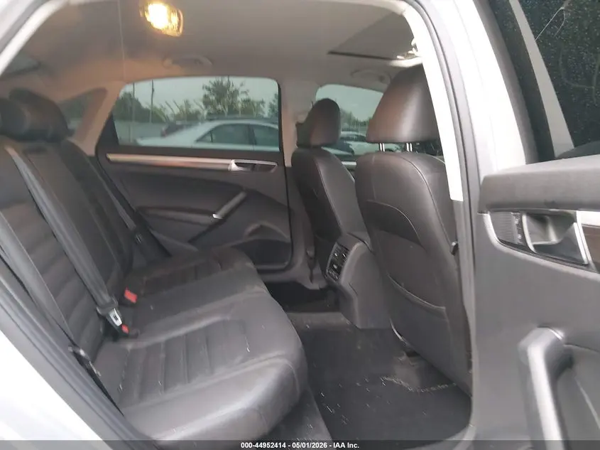 2017 VOLKSWAGEN PASSAT V6 SEL PREMIUM