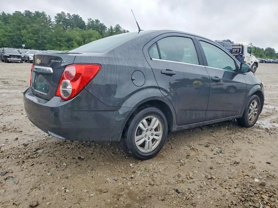 2014 CHEVROLET SONIC LT  