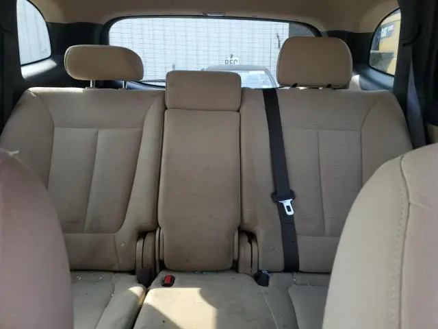 2011 HYUNDAI SANTA FE GLS  