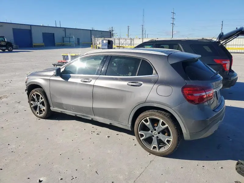 2018 MERCEDES-BENZ GLA 250  