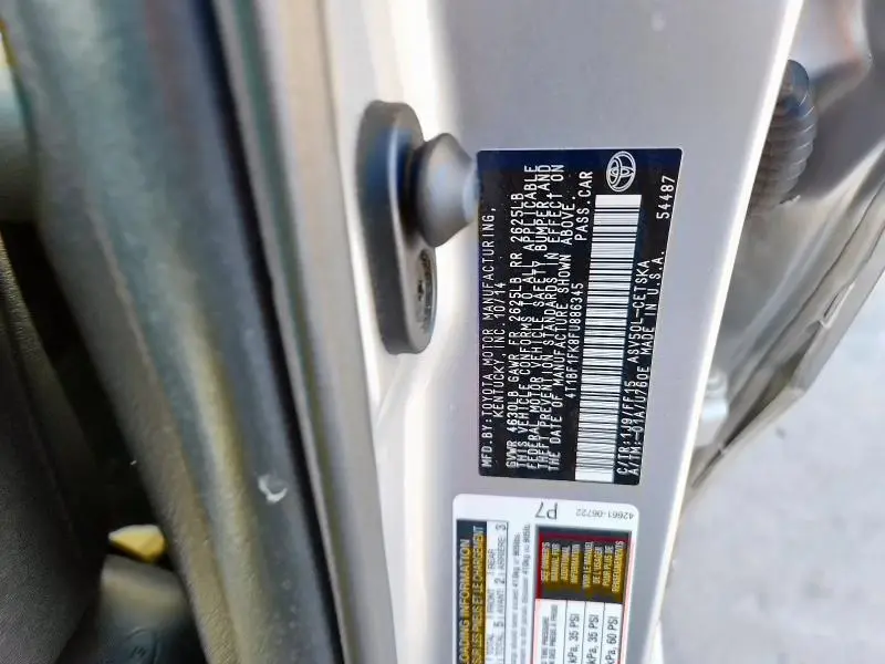 2015 TOYOTA CAMRY LE  