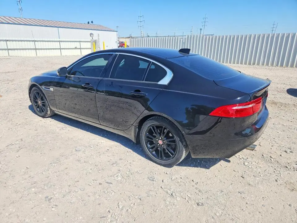 2017 JAGUAR XE PREMIUM  