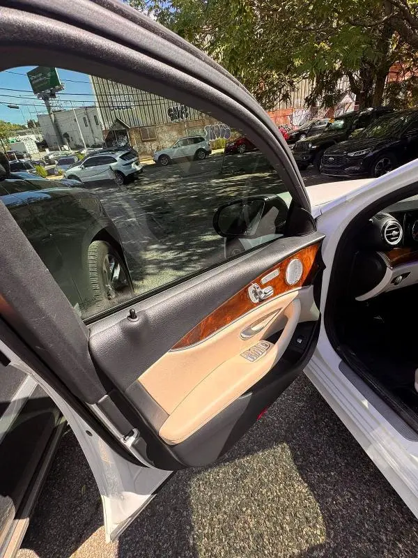 2017 MERCEDES-BENZ E 300 4MATIC  