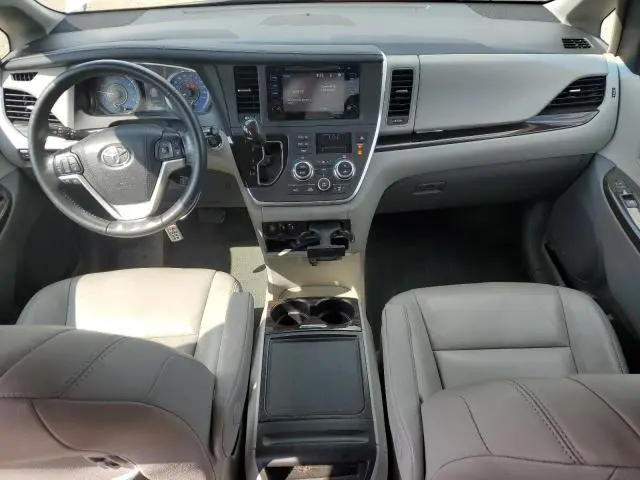 2015 TOYOTA SIENNA XLE  