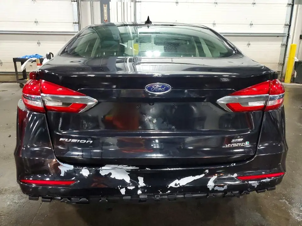 2019 FORD FUSION SE  