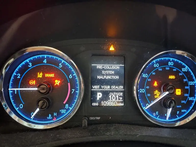 2017 TOYOTA COROLLA LE  