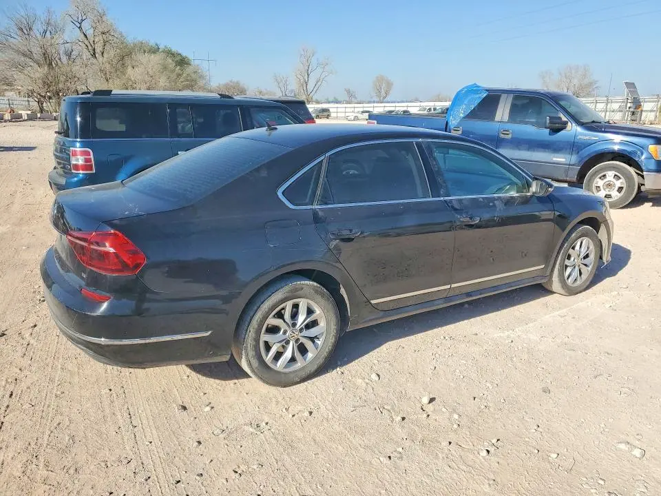 2017 VOLKSWAGEN PASSAT S  