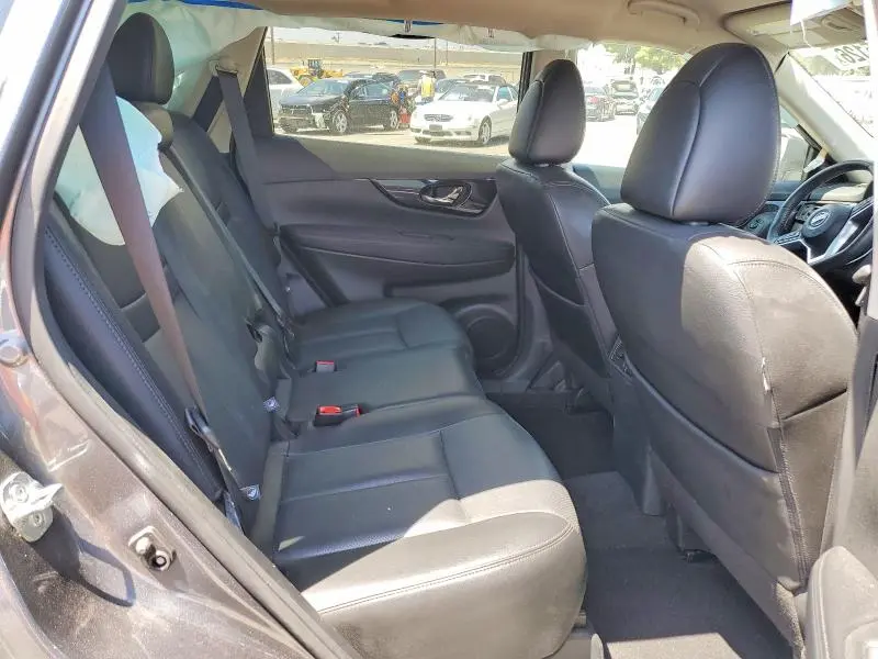 2018 NISSAN ROGUE SL  