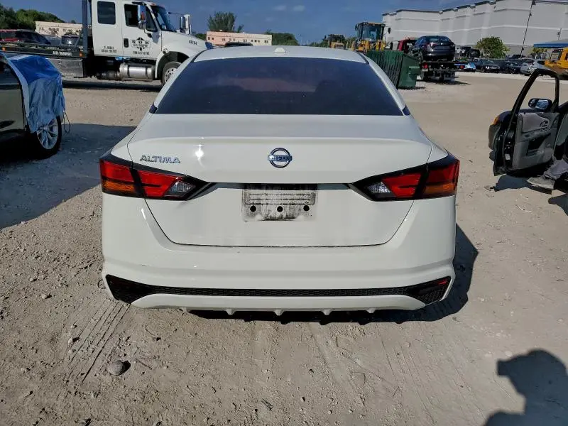 2019 NISSAN ALTIMA S  