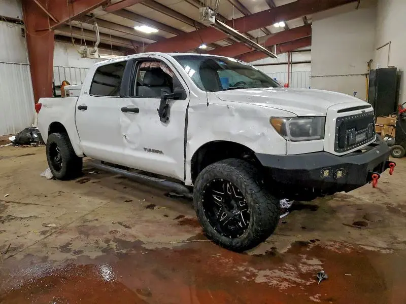 2011 TOYOTA TUNDRA CREWMAX SR5  