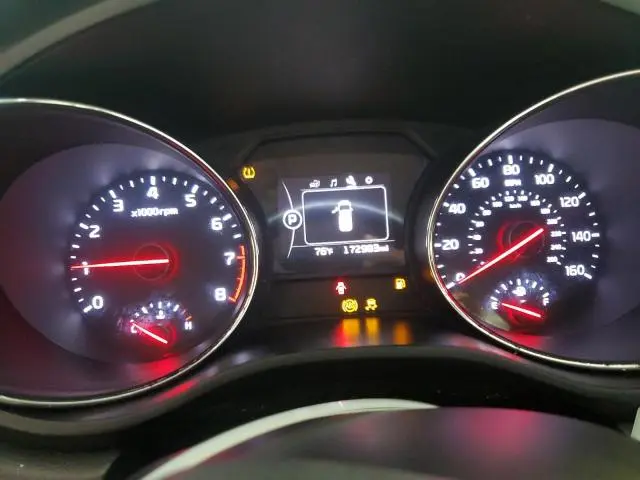 2017 KIA SEDONA LX  