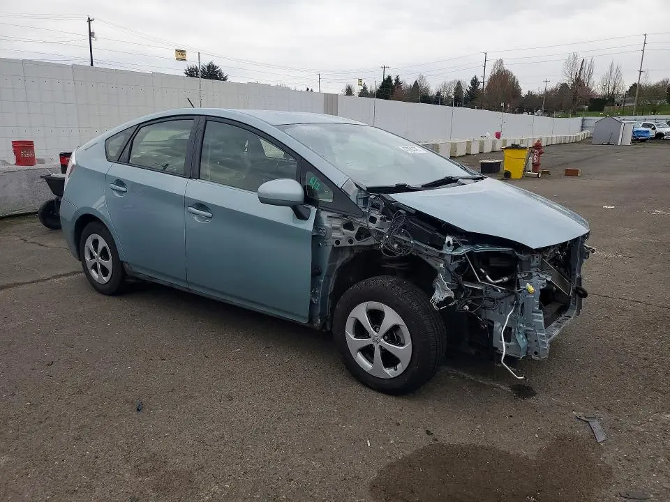 2014 TOYOTA PRIUS THREE  