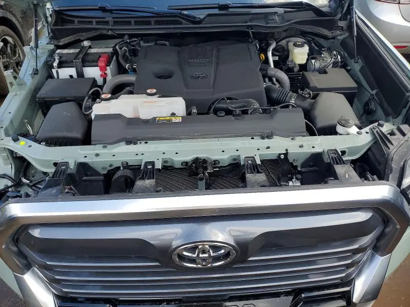 2026 TOYOTA TUNDRA CREWMAX LIMITED  