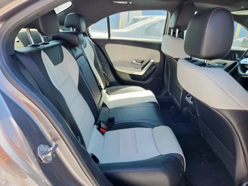 2019 MERCEDES-BENZ A 220  