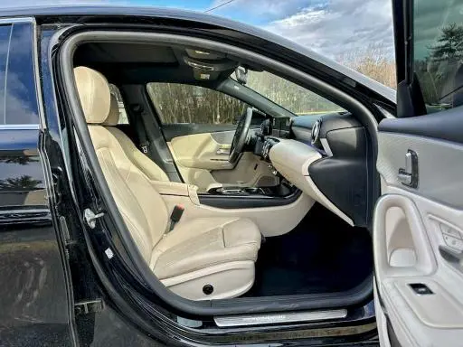 2021 MERCEDES-BENZ A 220  