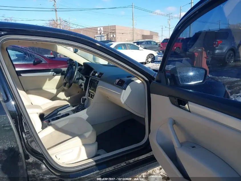 2013 VOLKSWAGEN PASSAT 2.5L SE