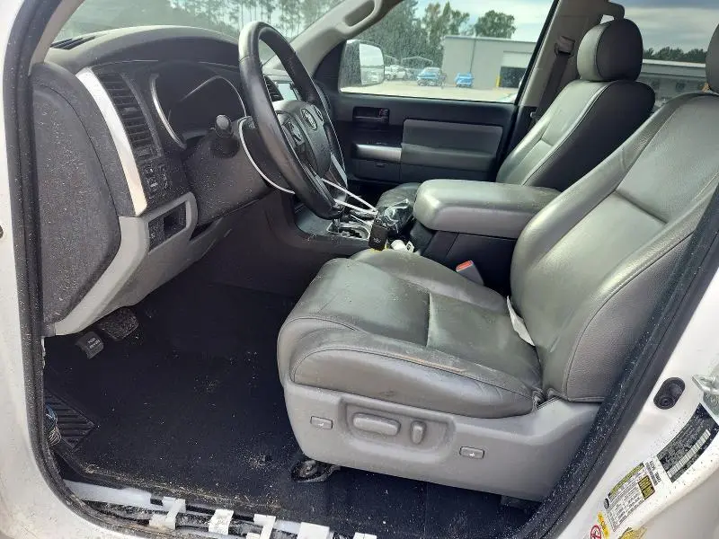 2021 TOYOTA SEQUOIA SR5  