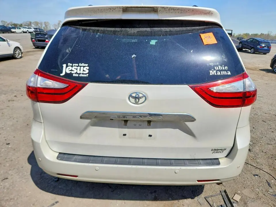 2015 TOYOTA SIENNA LIMITED PREMIUM 7-PASSENGER  
