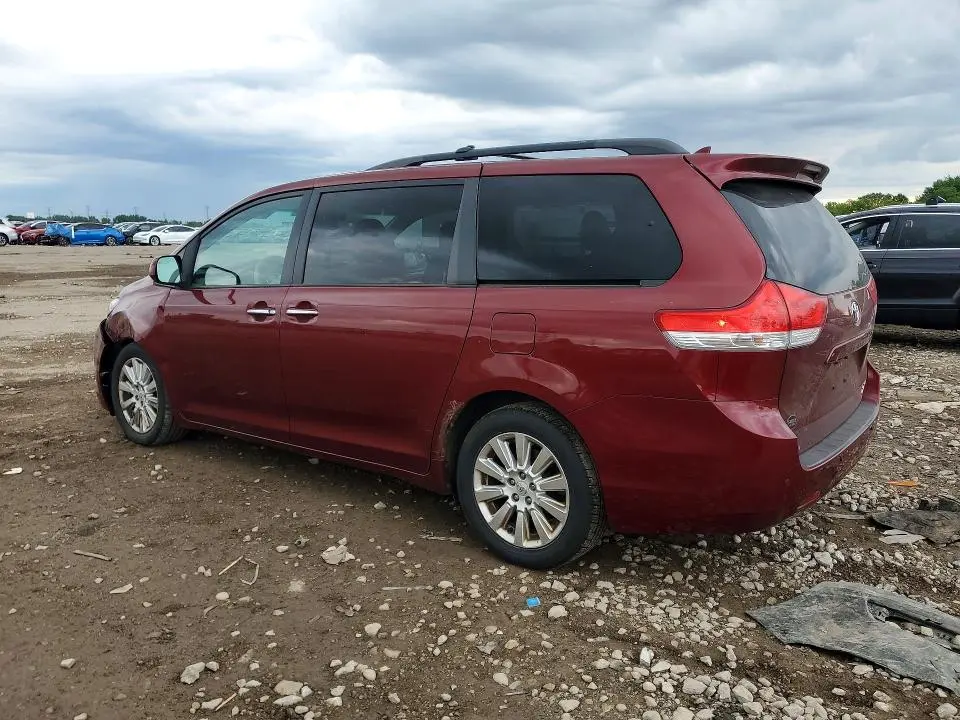 2011 TOYOTA SIENNA XLE 7-PASSENGER  