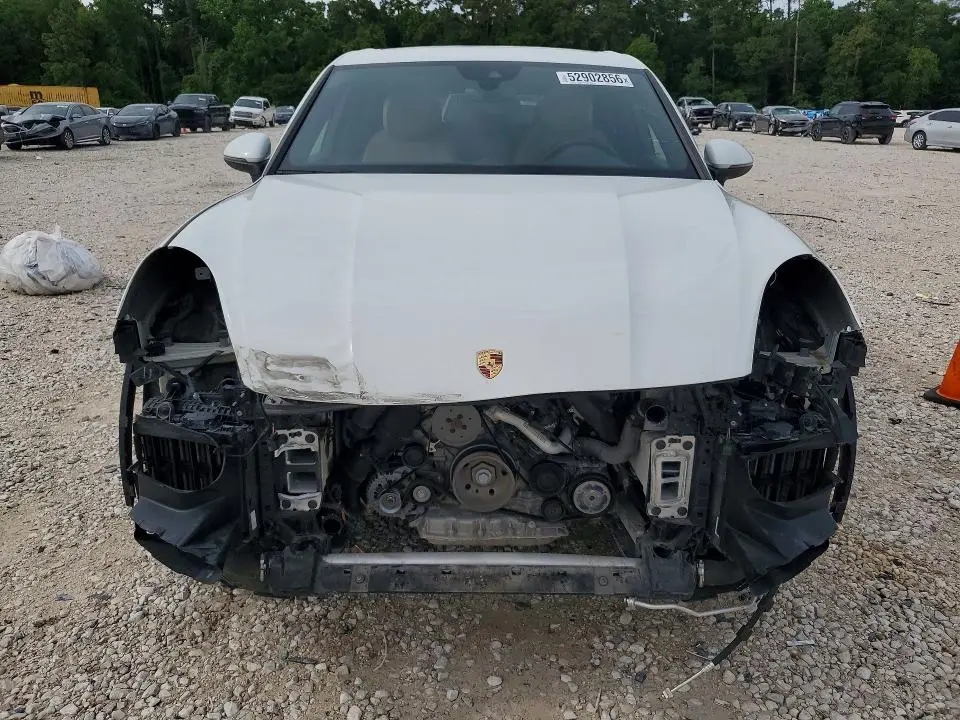 2019 PORSCHE CAYENNE   