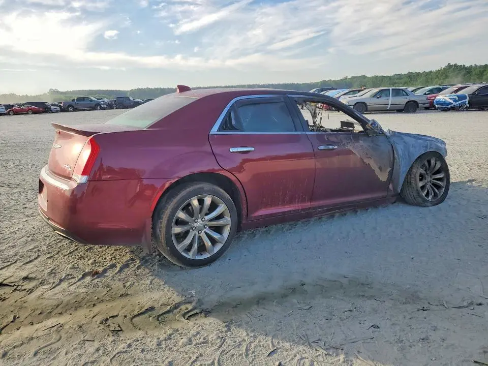 2017 CHRYSLER 300C   