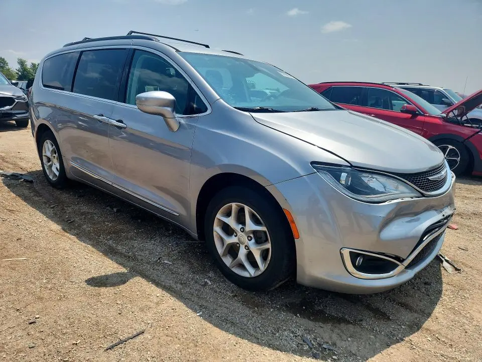 2017 CHRYSLER PACIFICA TOURING L  