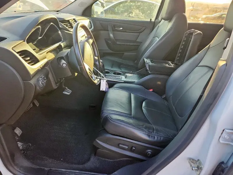 2017 CHEVROLET TRAVERSE LT  