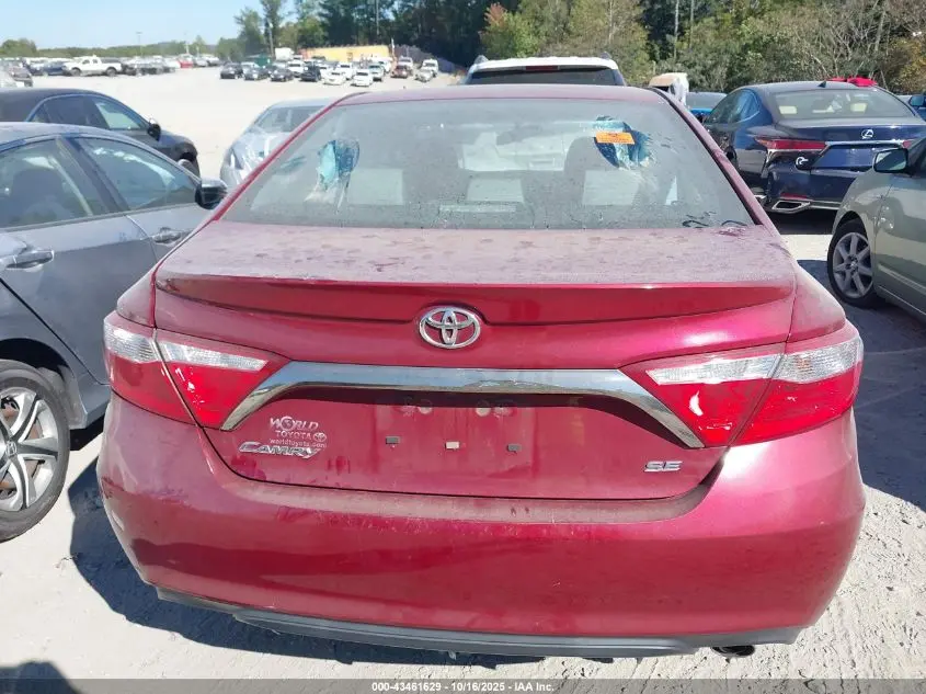 2015 TOYOTA CAMRY SE