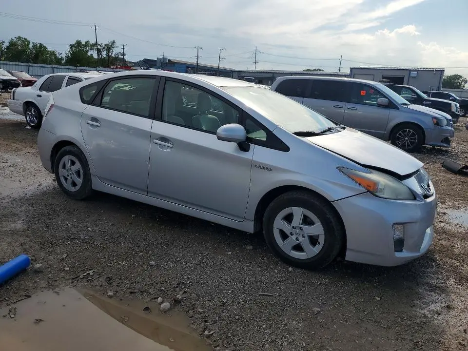 2011 TOYOTA PRIUS TWO  