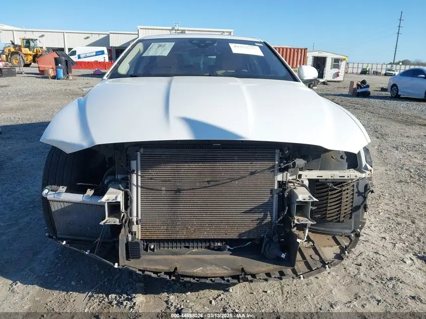2018 JAGUAR XE 25T PREMIUM