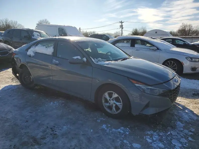 2021 HYUNDAI ELANTRA SE  