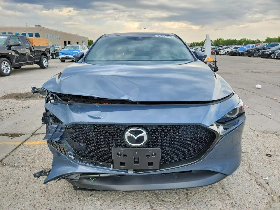2022 MAZDA 3 PREMIUM  