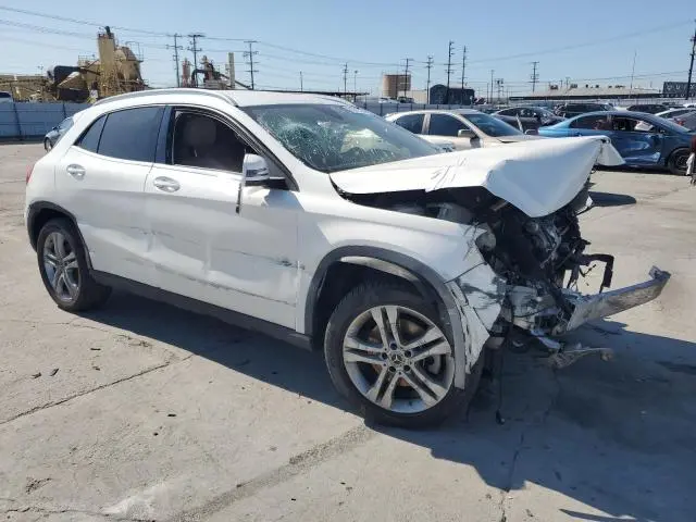 2020 MERCEDES-BENZ GLA 250  