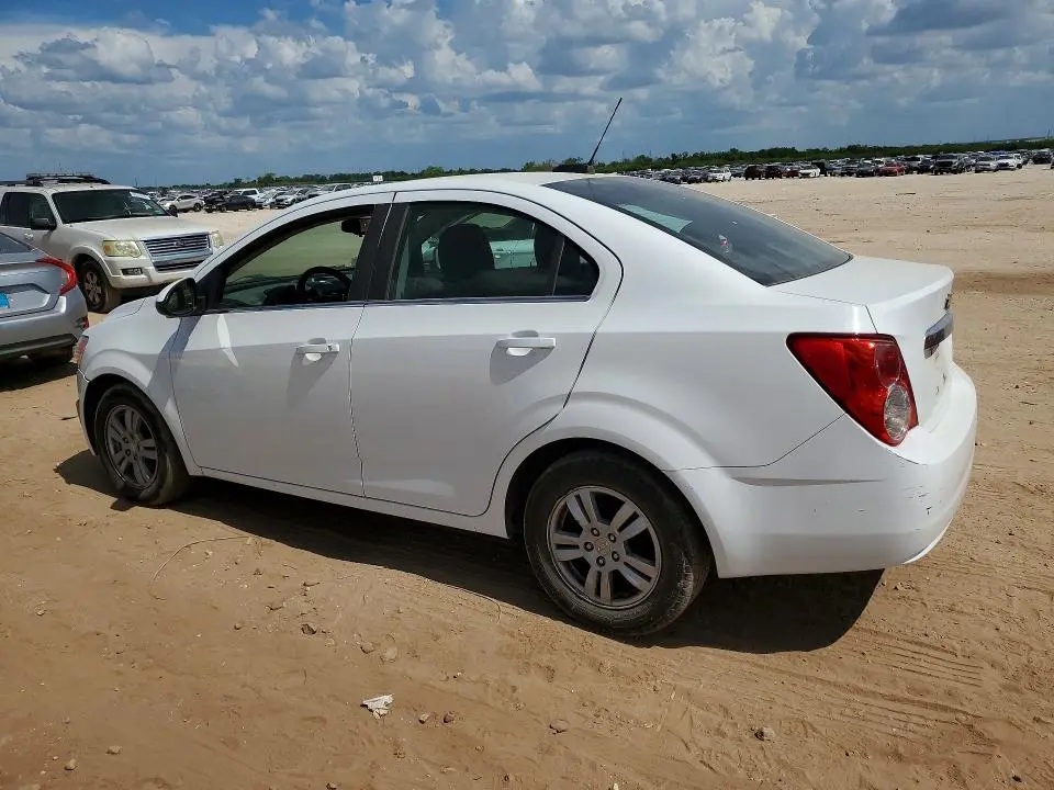 2016 CHEVROLET SONIC LT  