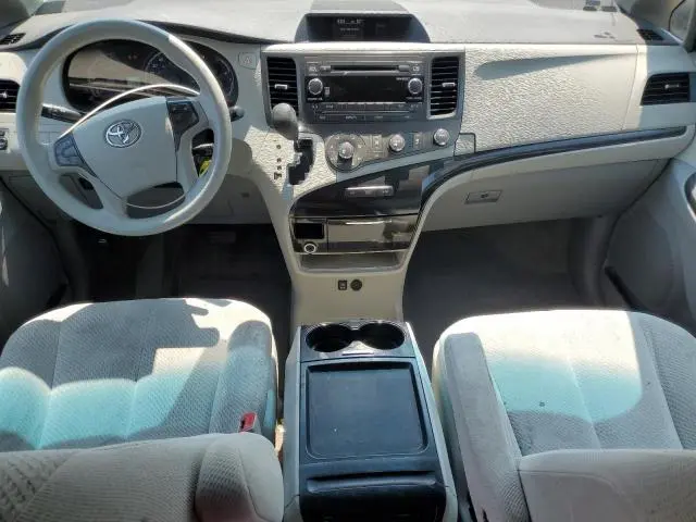 2011 TOYOTA SIENNA LE  