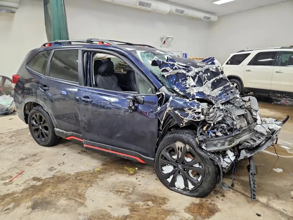 2019 SUBARU FORESTER SPORT  