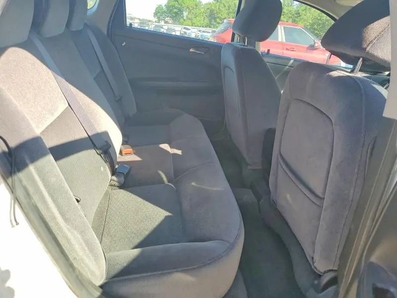 2011 CHEVROLET IMPALA LT  