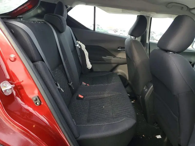 2021 NISSAN KICKS SV  