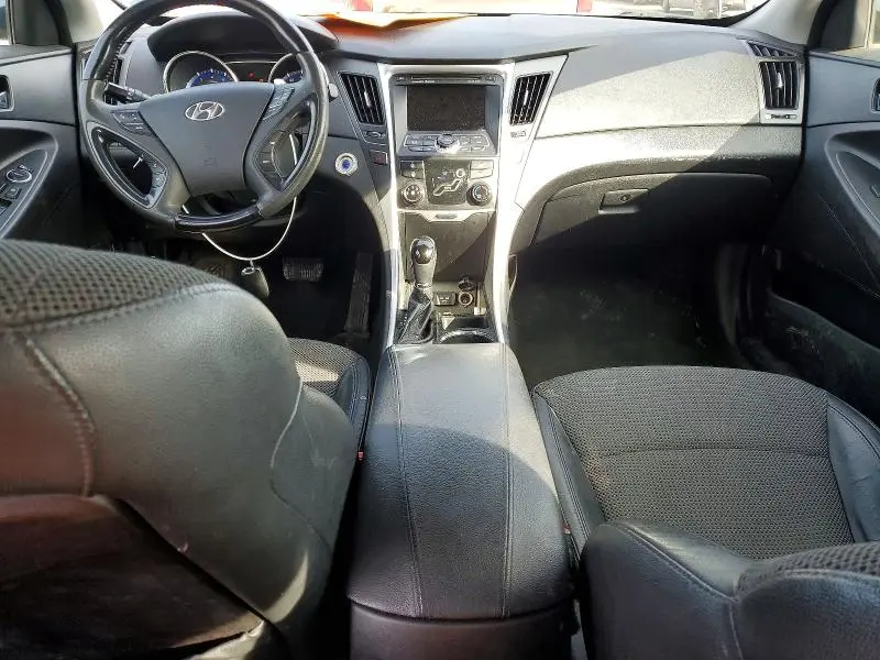 2011 HYUNDAI SONATA SE  