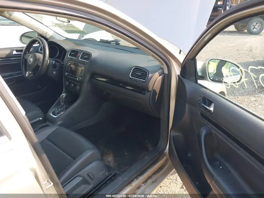 2012 VOLKSWAGEN JETTA SPORTWAGEN 2.0L TDI