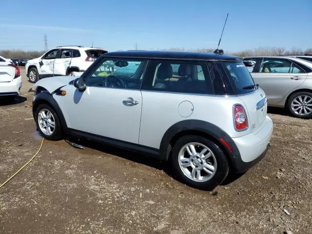 2013 MINI COOPER 