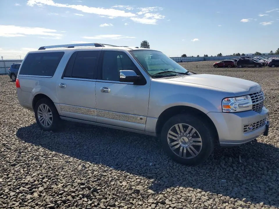 2011 LINCOLN NAVIGATOR L  