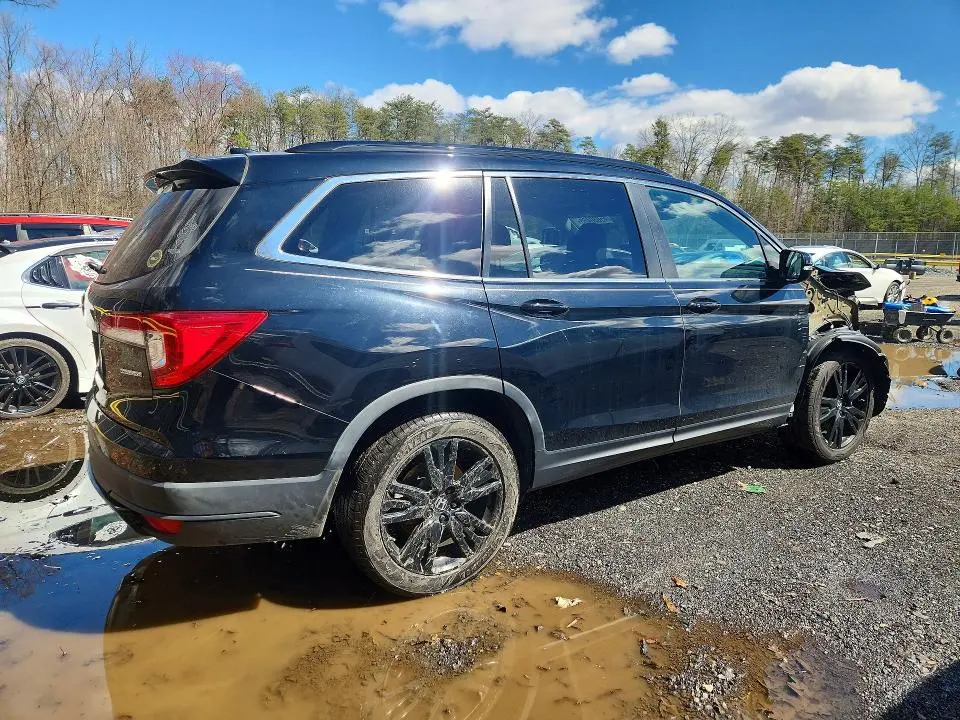 2021 HONDA PILOT SE  