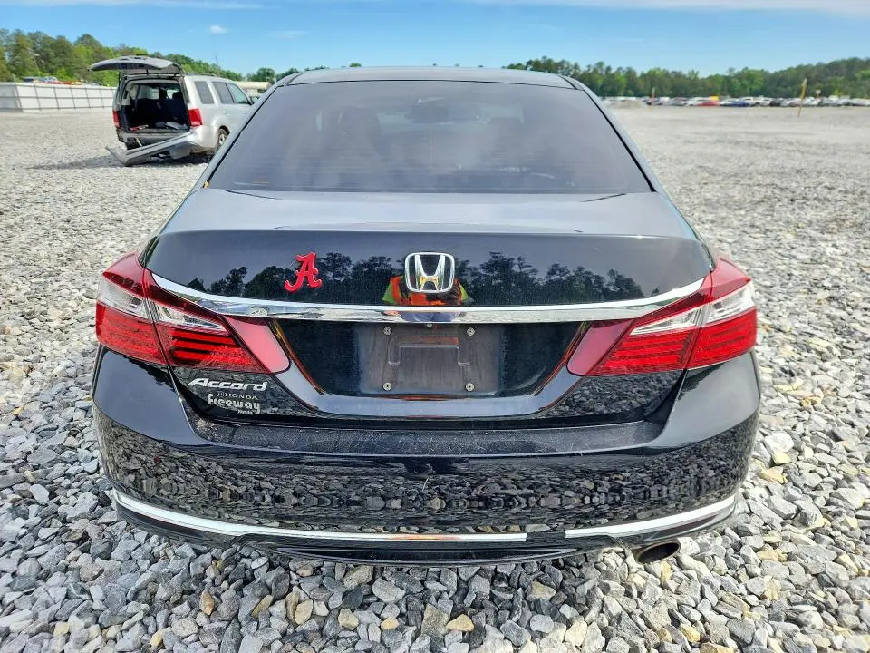 2017 HONDA ACCORD LX  